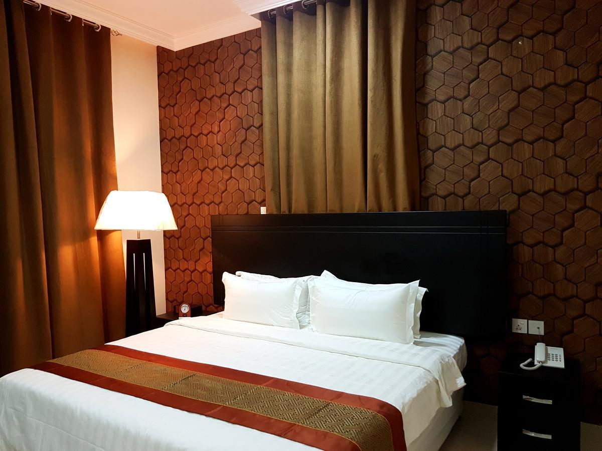 Tanuf Residency Hotel Νάζουα Εξωτερικό φωτογραφία